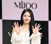미주, 코로나19 확진…음방 불참·팬사인회 잠정 연기 [공식입장]
