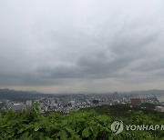 전국 대체로 흐림…강원 남부·충청 등 소나기도