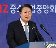 尹대통령 지지율, 1%p 내린 36%…국힘 36%, 민주 31%[한국갤럽]