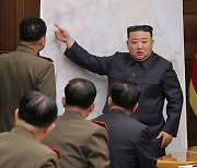 주북 러시아 대사 “북한, 윤석열 방미에 격분 중인데 접촉이 되겠나”