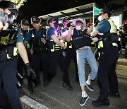 2만명 모이는 민노총 결의대회, 경찰과 강대강 충돌하나