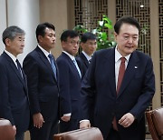 이상우-김태효-윤석열, 국익보다 이념 따지는 위험한 외교