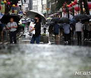 경기남부 시간당 10mm 내외 비 계속…낮 최고 19~22도