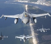 “내 소원은 전투기”…젤렌스키가 얻은 F-16, 전쟁 바꿀 게임체인저 될까 [박수찬의 軍]