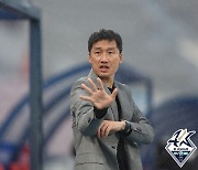 ‘8경기 만 승리’에 웃은 이정효 감독 “골이 안 터져서 현기증이…”