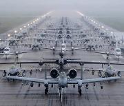 美공군, 오산기지서 ‘매머드 워크’ 사진 공개… 北에 경고 메시지