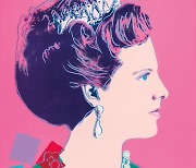 [손이천의 머니&아트] 앤디 워홀 ‘Queen of Margrethe II of Denmark’