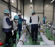 후쿠시마 원자로 손상 핵분열 우려…日 “가능성 낮다”
