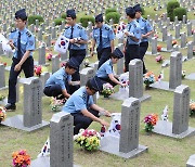 영진전문대 공군 부사관학군단, 국립영천호국원 묘역 봉사