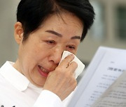'간호법 제정안' 국회 재투표 부결에 터저나온 눈물