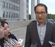 '돈 봉투 의혹' 탈당 이성만 의원, 민주당 행사 참석 논란