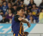 Ulsan keep distance from runners-up after 3-3 draw with Daejeon
