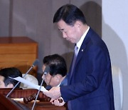 김진표 “정치적 대립으로 법률안 재의 부결 반복 유감”