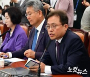 국회 윤리특위, 발언하는 송기헌 야당 간사