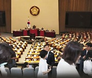 '윤 대통령 재의 요구' 간호법 재투표서 부결…법안 폐기