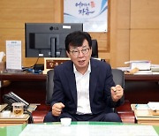 ‘의정회 회원에 점심 제공’ 김성 장흥군수 벌금 80만원 선고