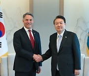 尹, 호주 부총리 접견···“한-호주 국방 협력 강화 기대”
