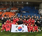한국, 조 2위로 U-20 월드컵 16강행…2일 에콰도르와 리턴매치
