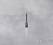 중국, 유인우주선 선저우 16호 발사…"원만한 성공"(종합)