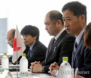 발언하는 요시다 일본 총무성 총무심의관