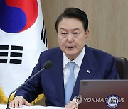 尹 "촘촘한 외교망으로 대북관계 잘 풀 것"…종교지도자 오찬(종합)