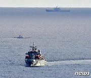 [속보]北발사체 추락 수역에 해군 구조함 도착… 인양 작업 중