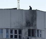 무인기 공격 받은 러 모스크바의 한 주거 건물