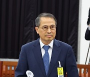 국회 정보위 출석한 김규현 국정원장