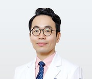 박동일 충남대 교수, 국내 첫 세침흡인술·폐냉동생검 병합 시술 성공