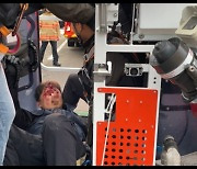 ‘경찰, 노동자 곤봉 진압’에… 민주당 지도부, 대책 마련 돌입