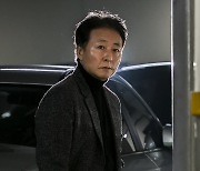 배우 김종수 부친상… "슬픔 속 부산 빈소 지키는 중"