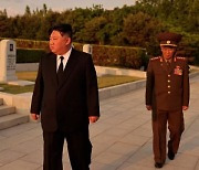 [속보] 북한, '우주발사체' 남쪽으로 발사…백령도 서쪽 상공 통과