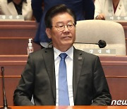 이재명 "민생이 파탄 지경인데…尹정권은 언론장악에 몰두"