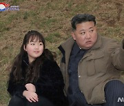 국정원 "북한 식량난에 아사자 3배 달해…위성발사 무리한 경로변경으로 실패"(종합)