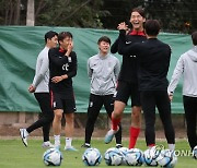 화기애애한 분위기 속 훈련하는 U-20 대표팀