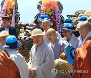 무산 대종사 다례제 참석한 자승 전 총무원장