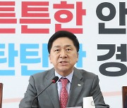 당의 실세는 5인회?…김기현 "일고의 가치도 없는 얘기"