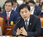 김주현 "은행권 벤처투자 확대 유도…출자한도 규제 완화"
