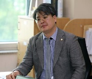 ‘동료 의원 성추행’ 박성호 부천시의원, 의원직 사퇴