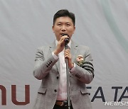 축사하는 유승민 대한탁구협회 회장