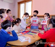 공휴일 아닌 북한판 어린이날…"후대 육성 한시도 소홀 못해"