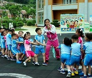 '국제아동절' 맞은 북한 어린이들…"즐거운 시간 보내"