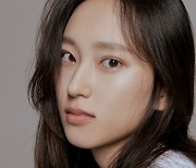 류혜영, 웹드 ‘어른애들’ 출연확정…패션 커리어우먼 변신