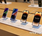 "美 싫어도 아이폰은 못 참지"…애플, 中 스마트폰 시장 1위