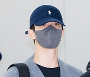 [T포토] 도겸 '오늘 훈남이다'