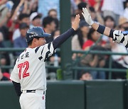 'KBO 첫 만루포'→사직 열광시킨 이학주…"오늘까지 기뻐하겠다, 내일 다시 준비"