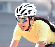 성전환 여성 사이클 선수 나화린, 강원도민체전서 우승