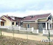 북한 '농촌 건설' 강조… 전국서 새 살림집 입사 모임