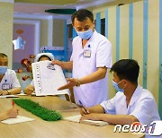 "참된 보건일꾼의 본분" 다지는 북한 옥류아동병원