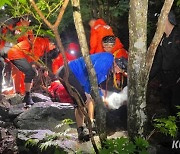 설악산 등반 나섰던  50대 여성 60m 아래 추락… 의식불명